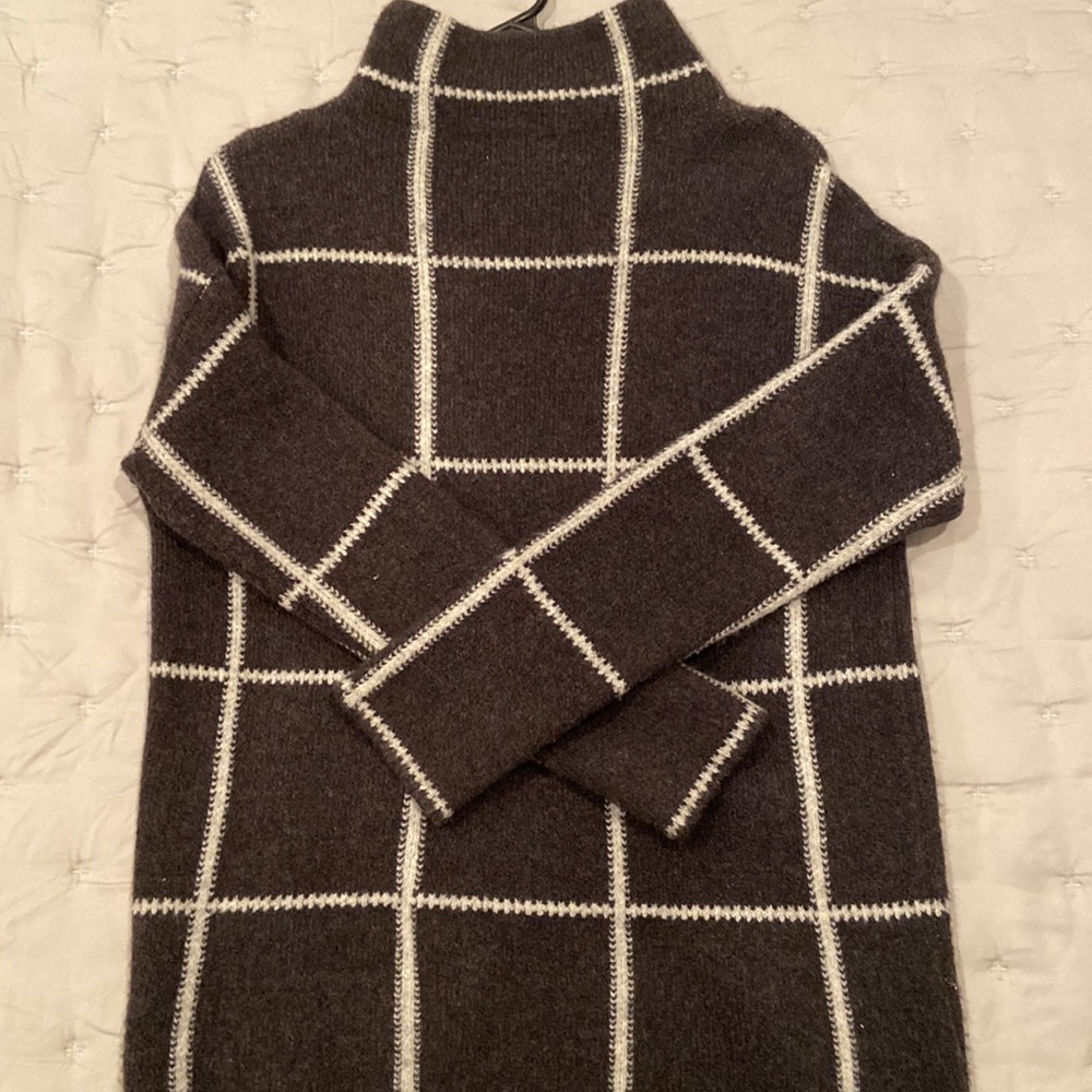 Mock turtleneck heavy sweater